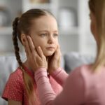 Relacje twarzą w twarz: wspieranie empatii i kompetencji społecznych u dzieci
